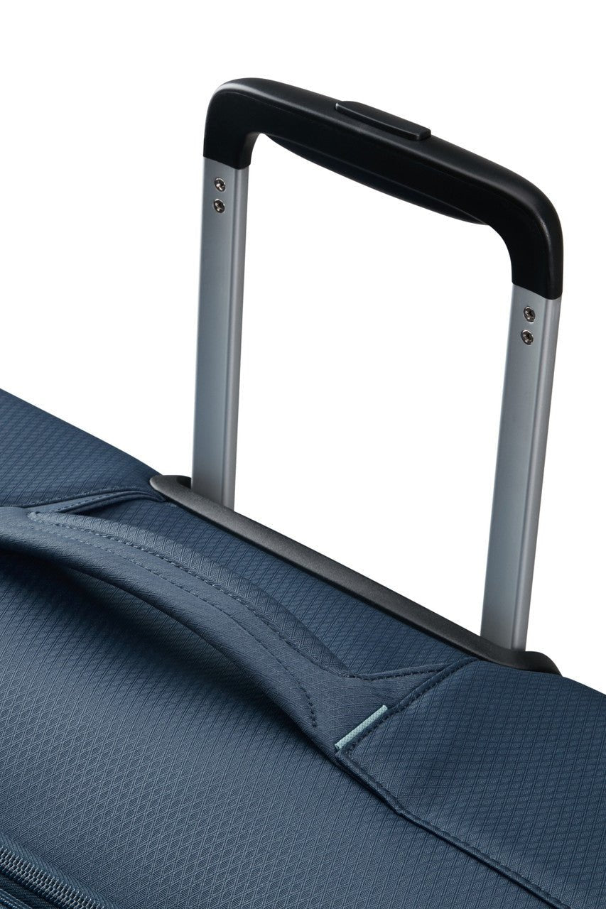 American Tourister Aerospin Spinner Expandable - KaryKase