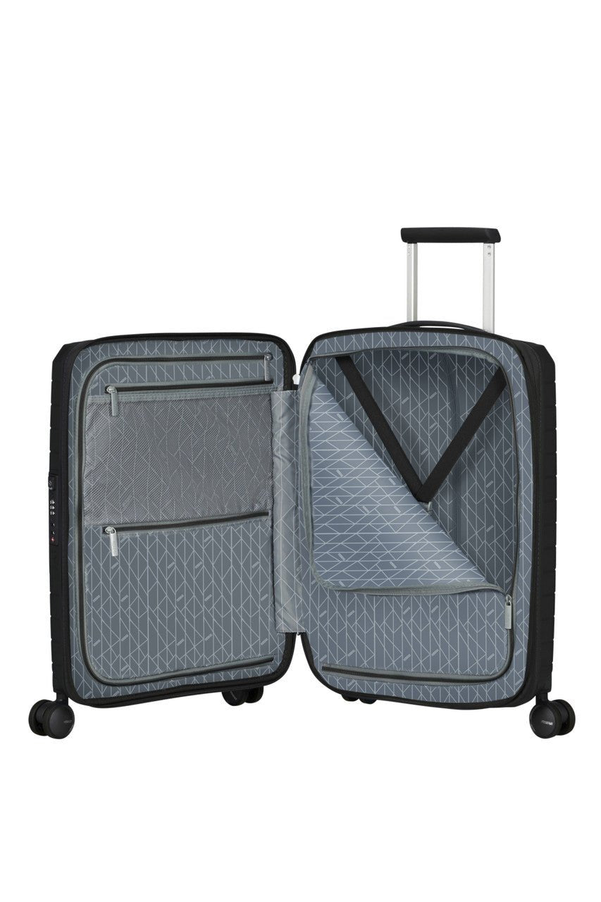 American Tourister FastForward Spinner Expandable 55cm - KaryKase