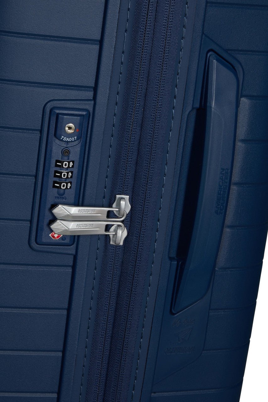 American Tourister FastForward Spinner Expandable 68cm - KaryKase