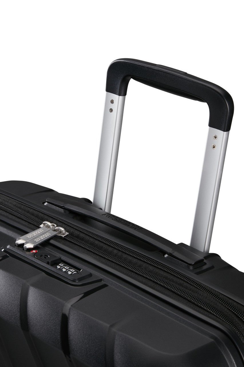 American Tourister Flytwist Spinner Expandable 67cm - KaryKase