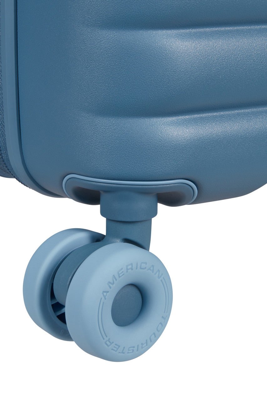 American Tourister Neovibe Expandable Spinner 55cm - KaryKase