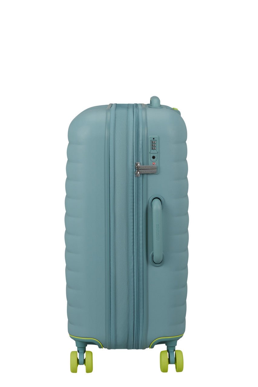 American Tourister Neovibe Expandable Spinner 67cm - KaryKase