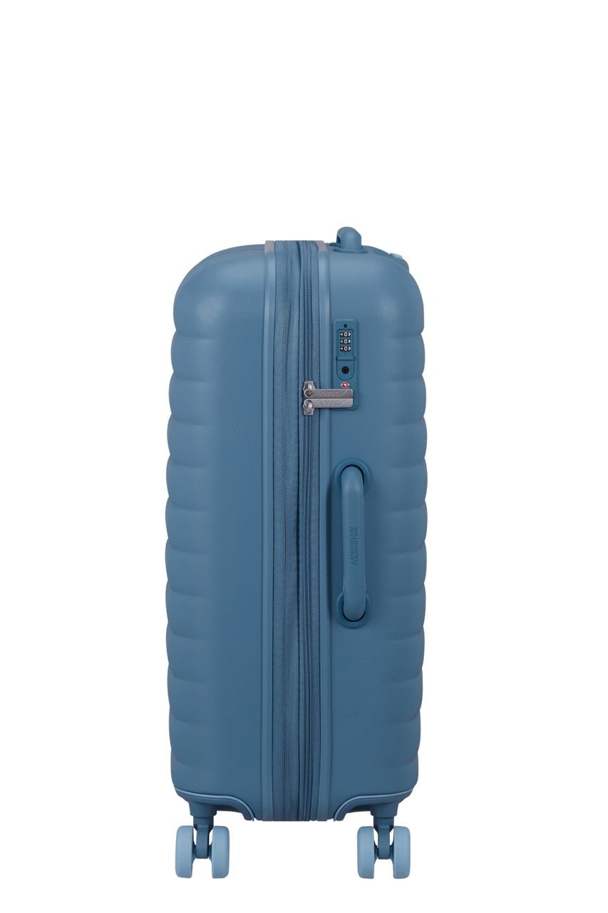 American Tourister Neovibe Expandable Spinner 67cm - KaryKase
