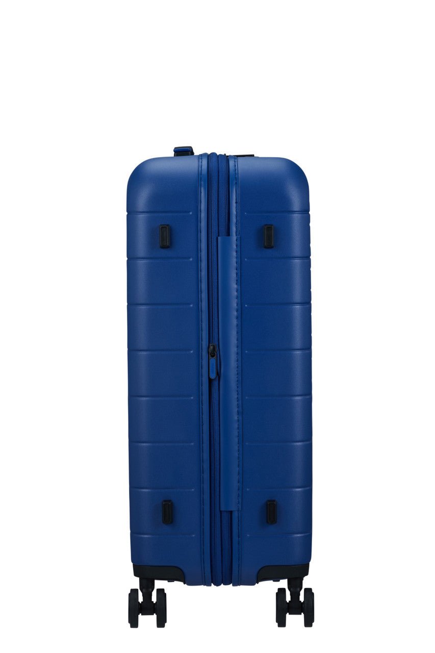 American Tourister Novastream Spinner Expandable 67cm - KaryKase