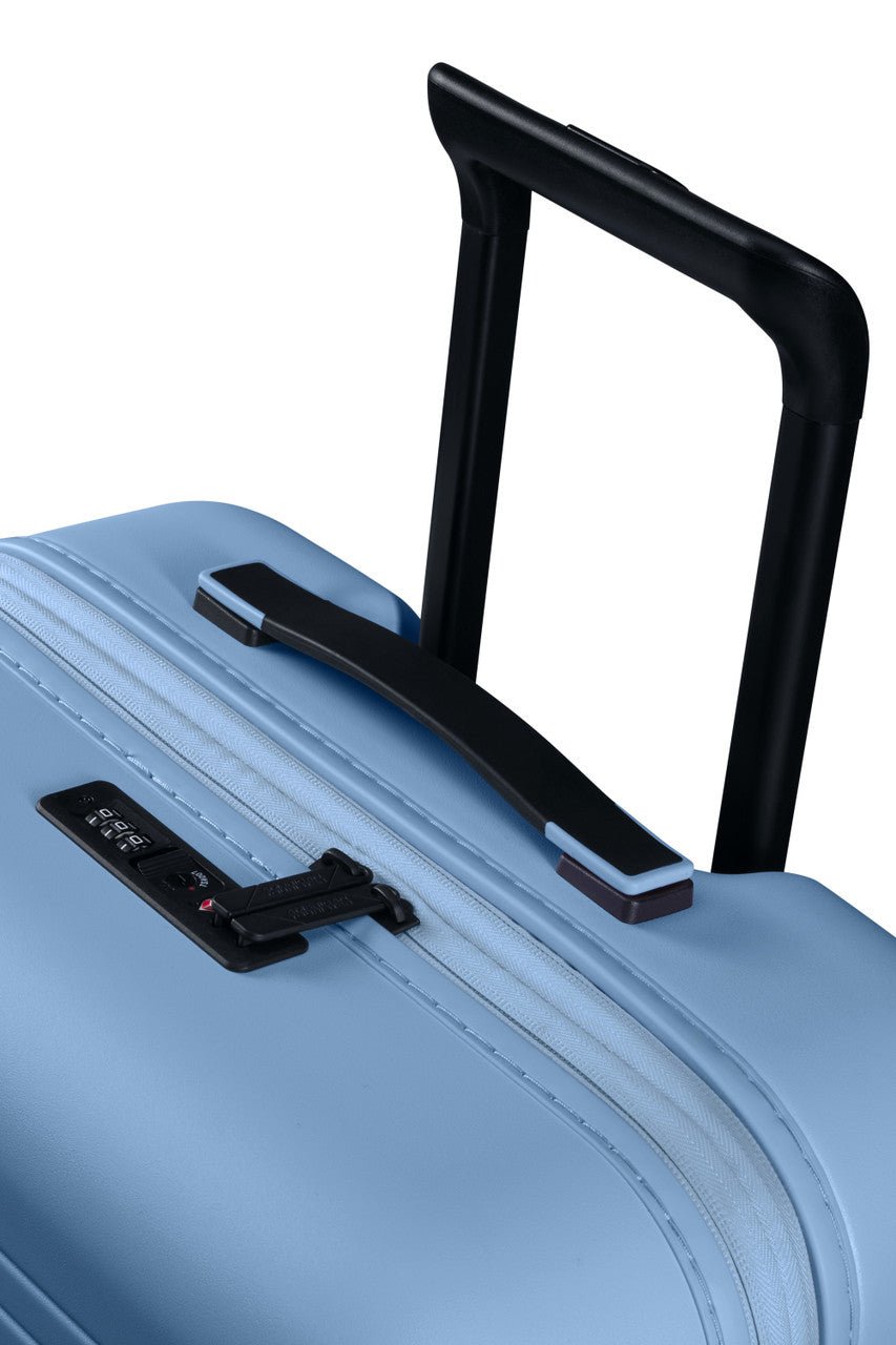 American Tourister Novastream Spinner Expandable 67cm - KaryKase