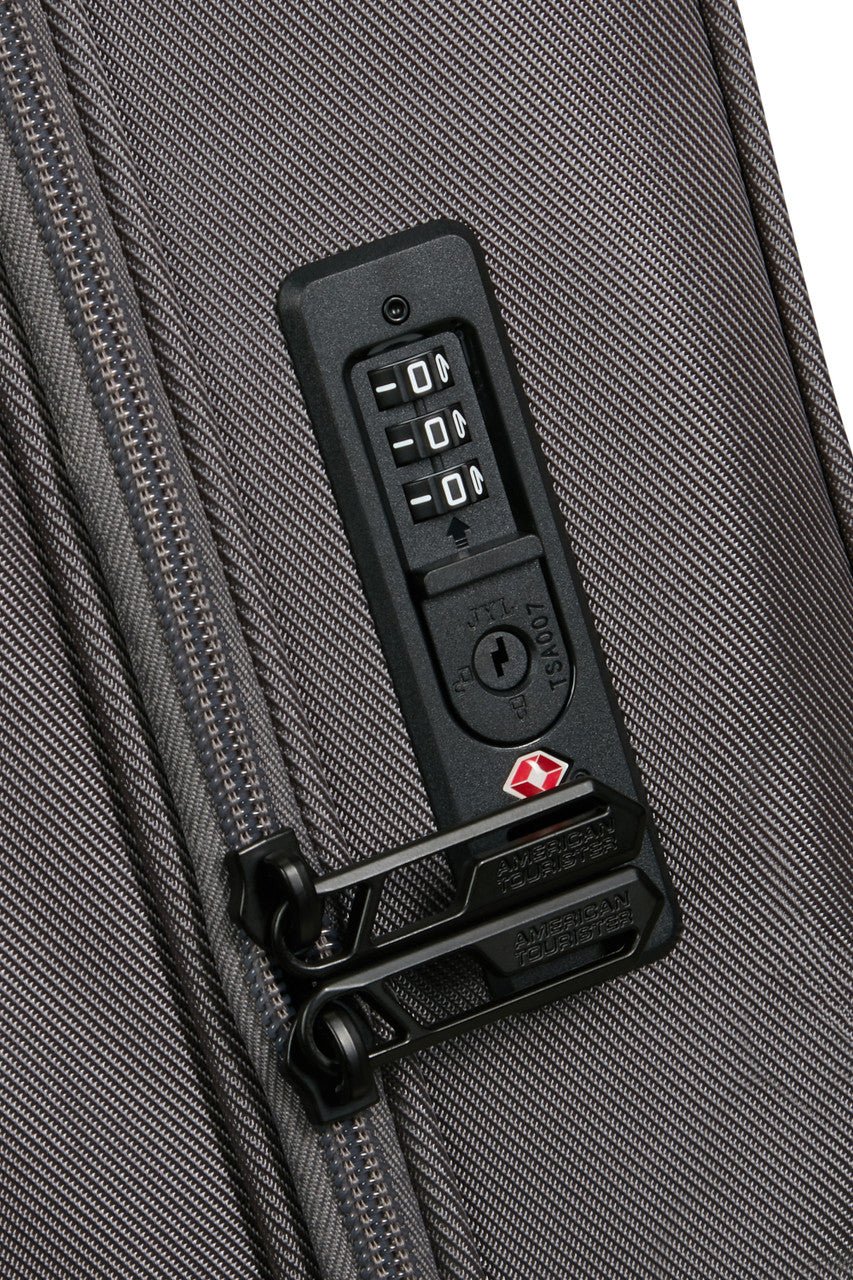 American Tourister Urban Track Spinner 55cm - KaryKase