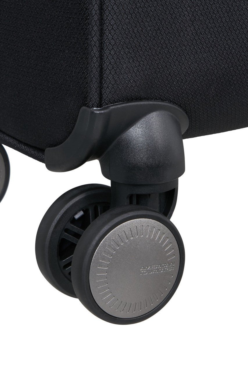 American Tourister Wanderlite Spinner 55cm - KaryKase