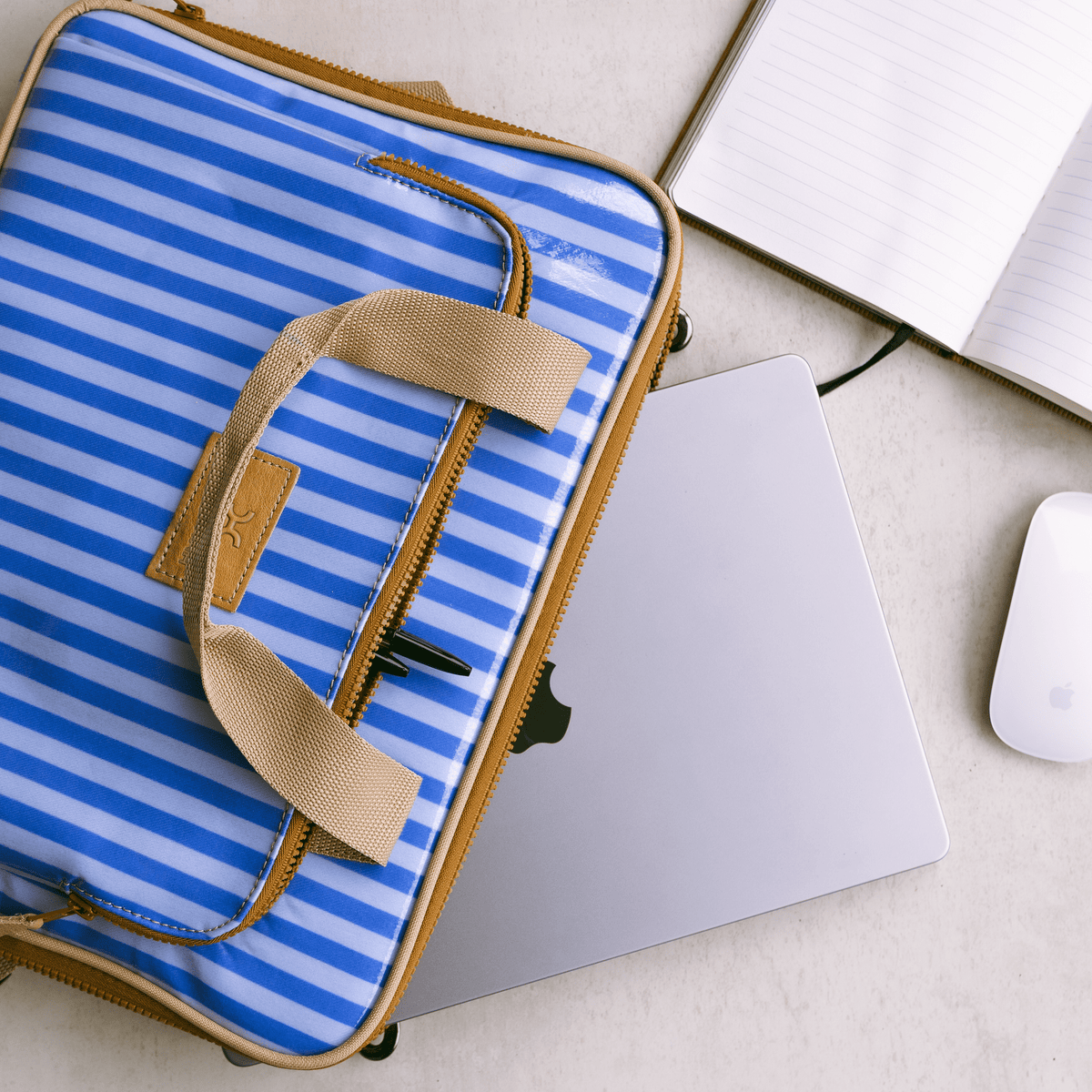 Thandana 15" Slimline Laminated Fabric Laptop Bag - KaryKase