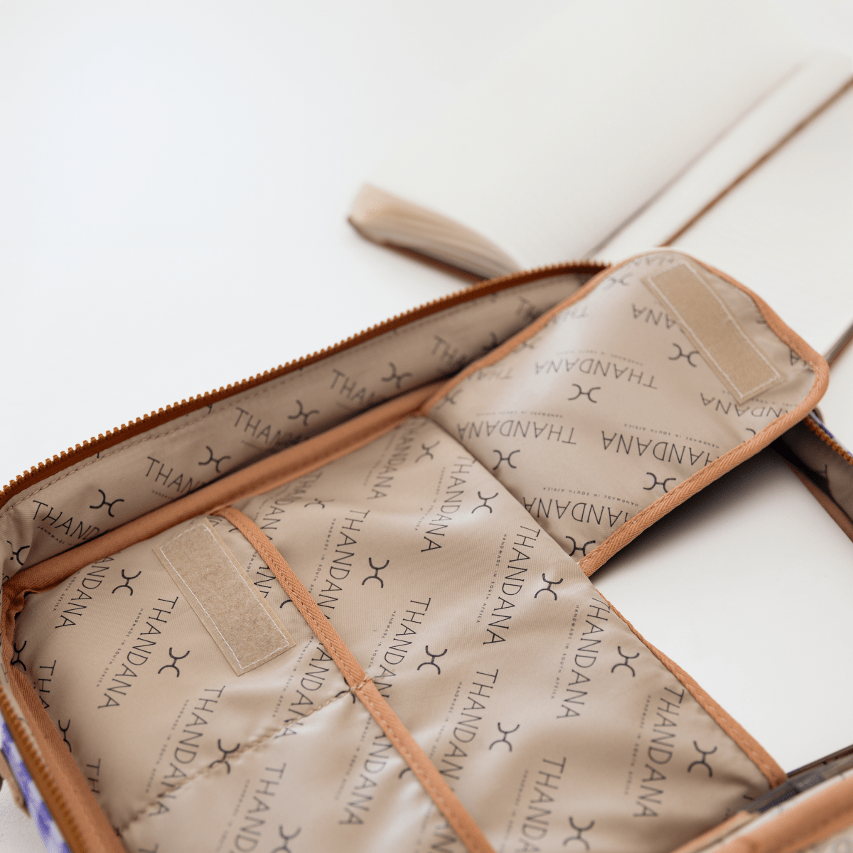 Thandana Kids Laminated Fabric Essential Laptop Bag 15" - KaryKase