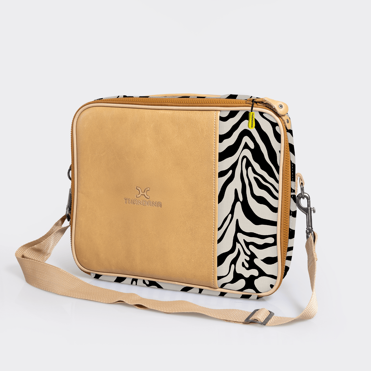 Thandana Laminated Fabric Essential Laptop Bag 13" - KaryKase