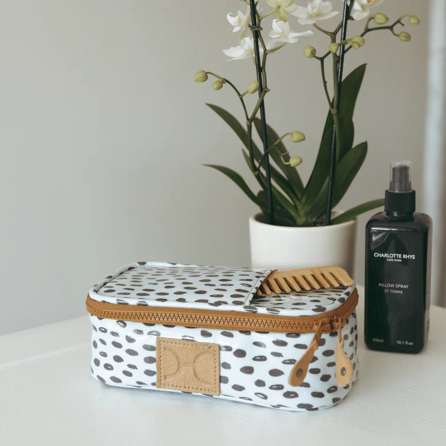 Thandana Laminated Fabric Medium Mod Case - KaryKase