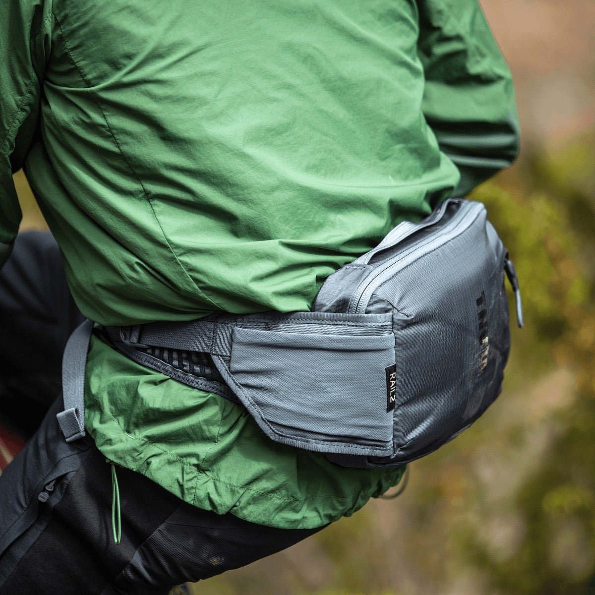 Thule Rail Hydration Hip Pack 2L | Faded Khaki - KaryKase